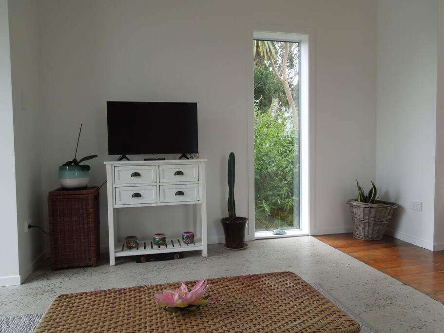 Raglan, Walk To Harbour And Town, Garden Views Apartment Ngoại thất bức ảnh